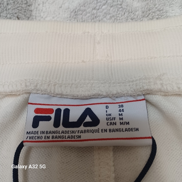 Fila Cream Track Sweatpants with Elastic Waistband and Tapered Fit Size M - Picture 2 of 14